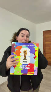Clientas MintStore con figuritas Panini en Quilmes
